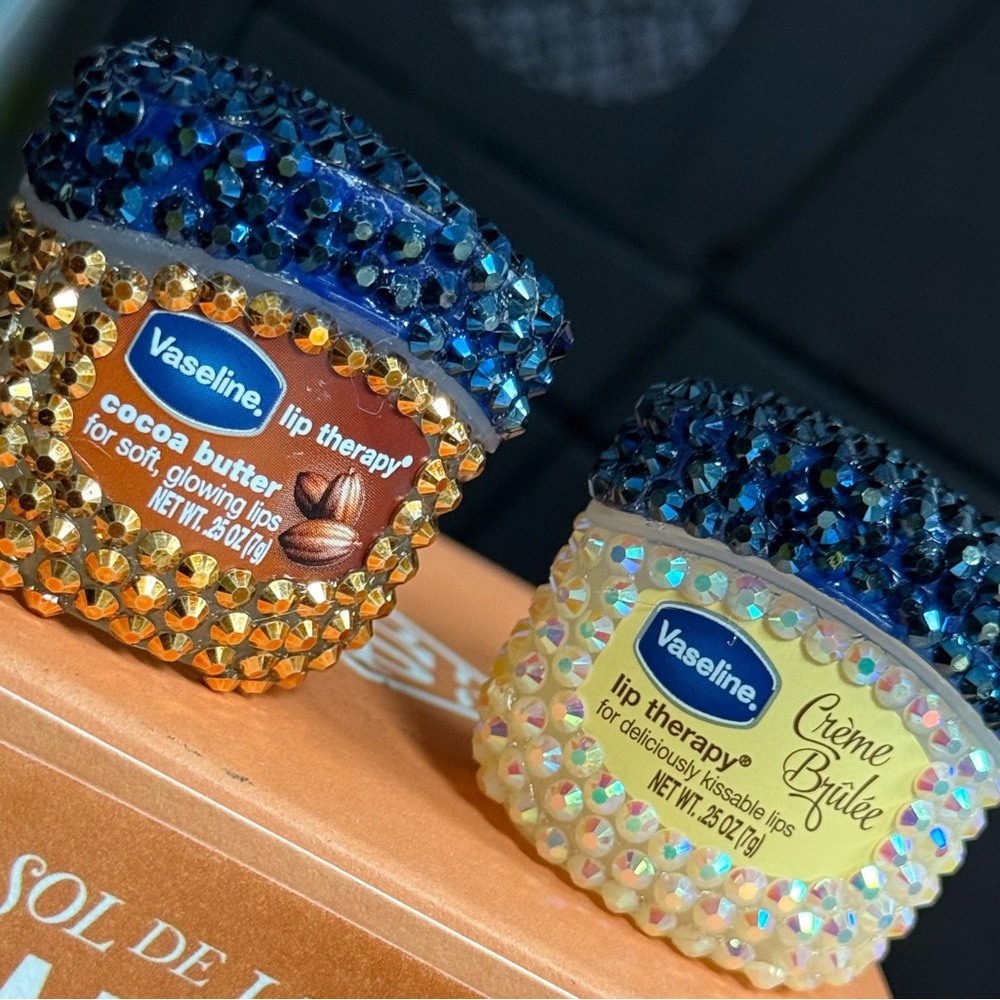 Vaseline Lip Therapy Set with Crystals - Cocoa Butter & Crème Brûlée